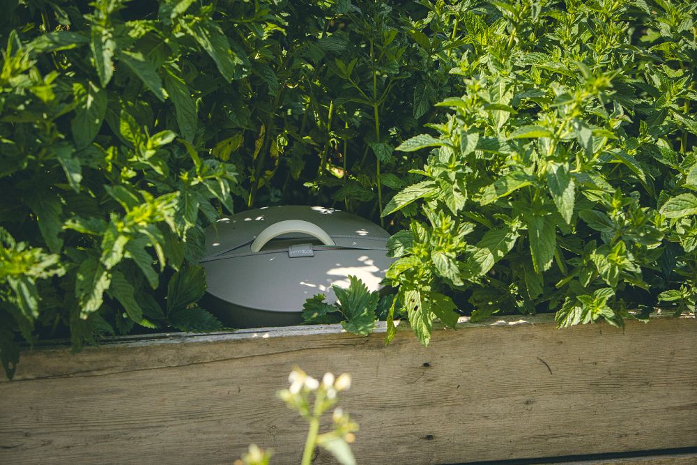 Vermikompostér do záhonu