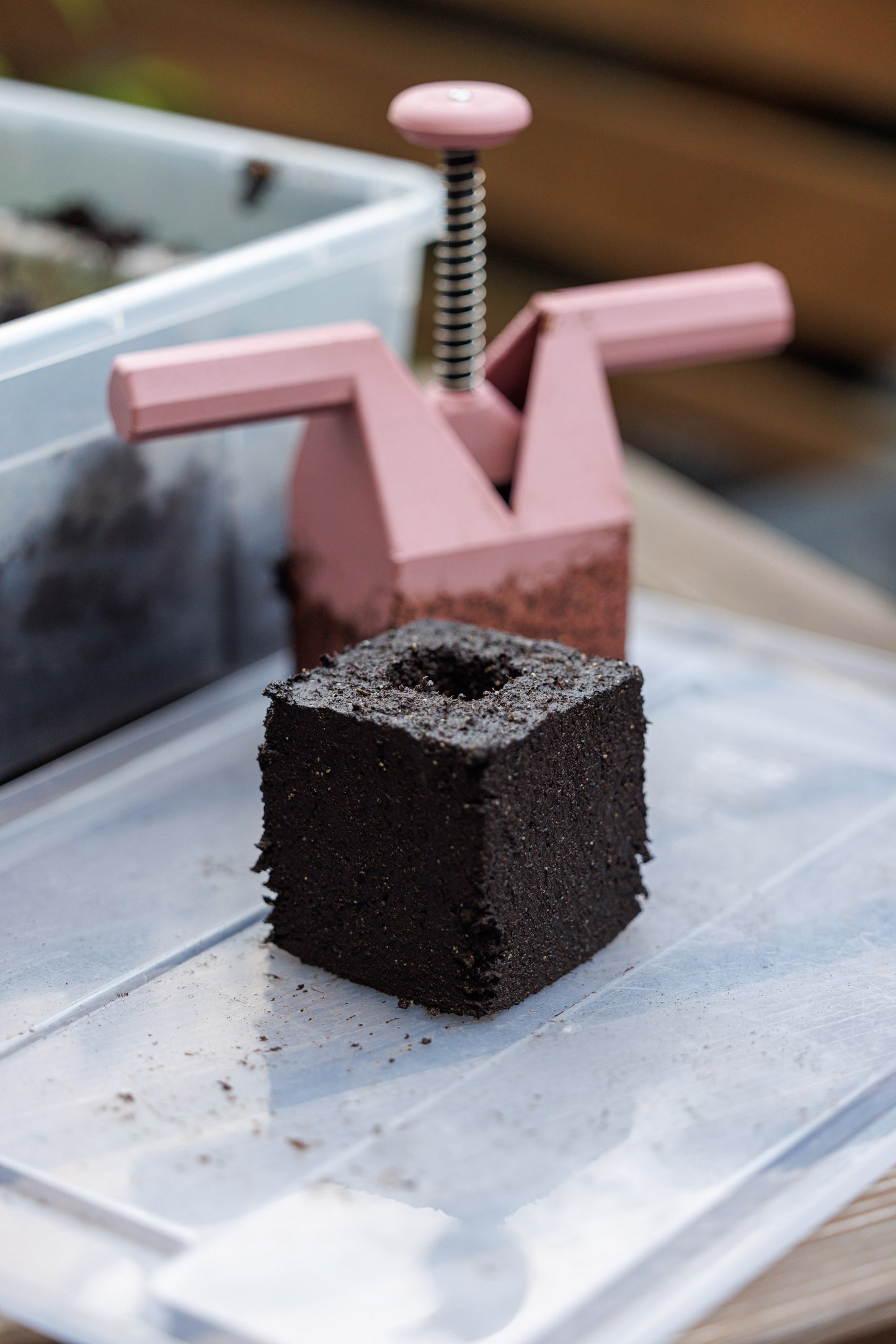 Soil blocker (kostkovač) pro 1 velkou kostku Kvítkoblok